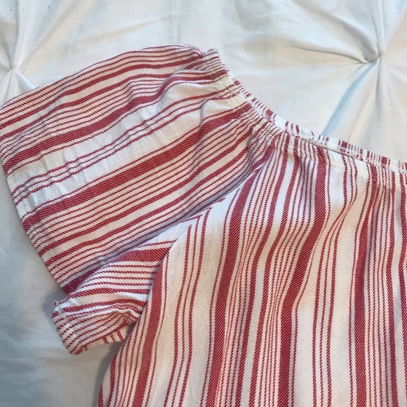 🌵NoBoundaries CandyStripe off-the-shoulder Blouse - Picture 2 of 3